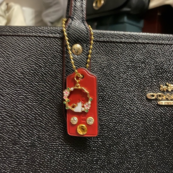 Coach Custom Hangtag Cat and Flowers - Picture 6 of 9